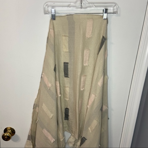 J. CREW Double-Side Beige Scarf Gray & Pink Strips - Picture 7 of 9